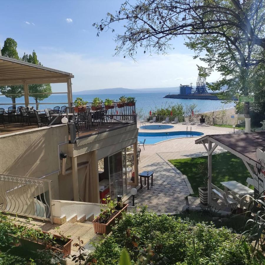 Helios Hotel Balchik Esterno foto