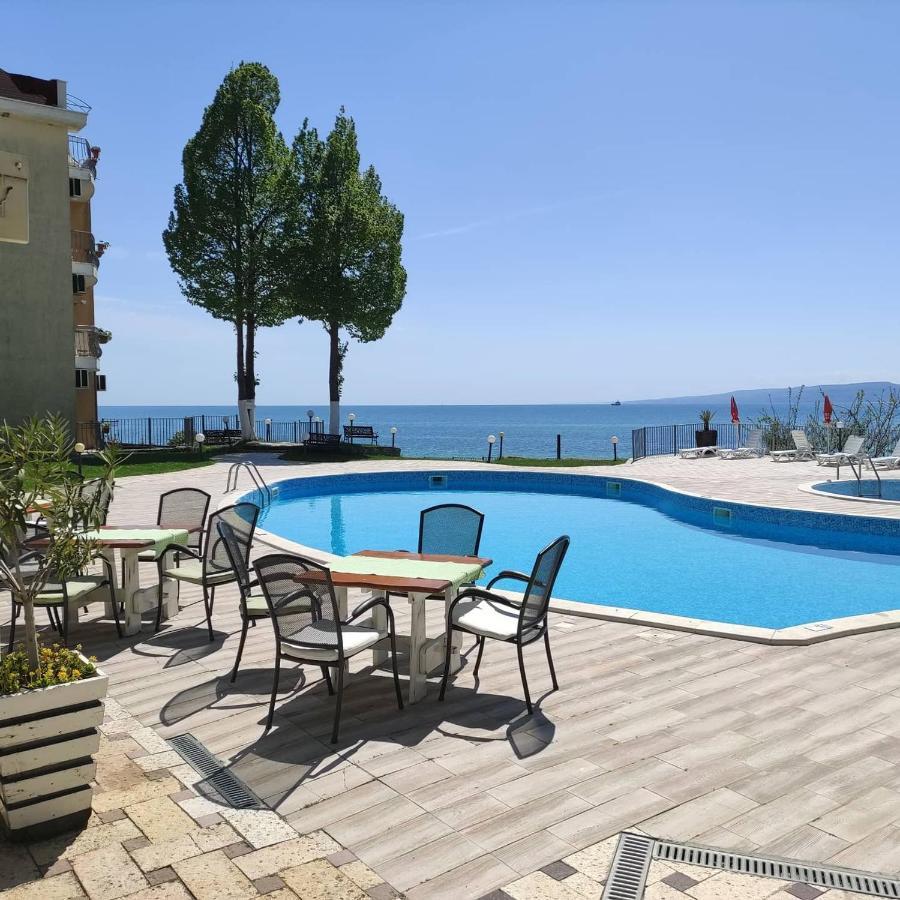 Helios Hotel Balchik Esterno foto