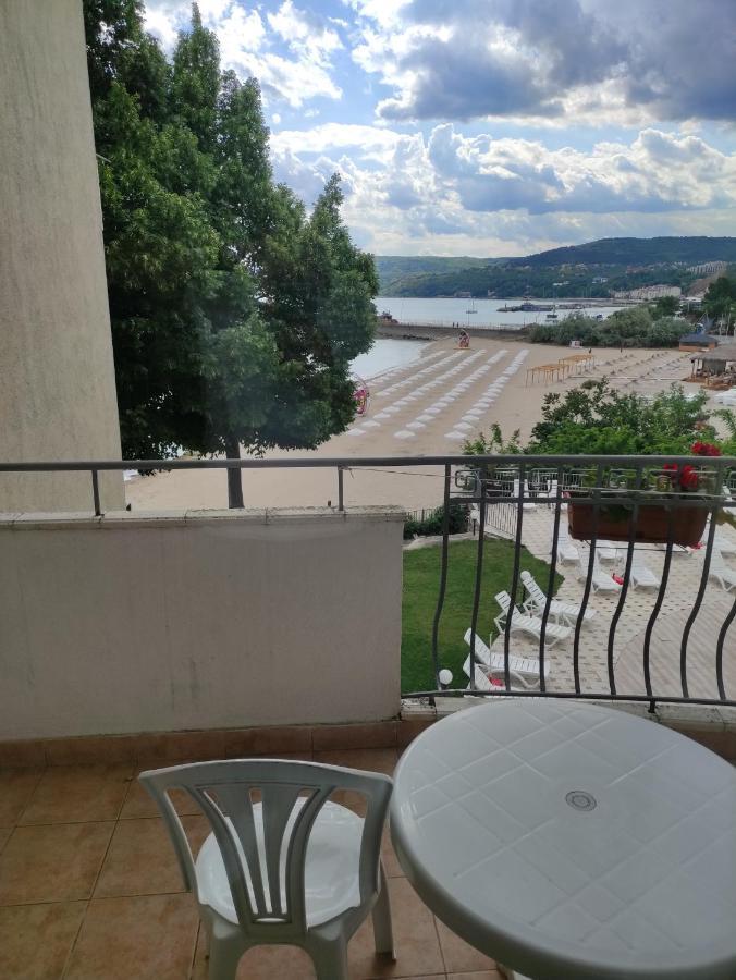 Helios Hotel Balchik Esterno foto