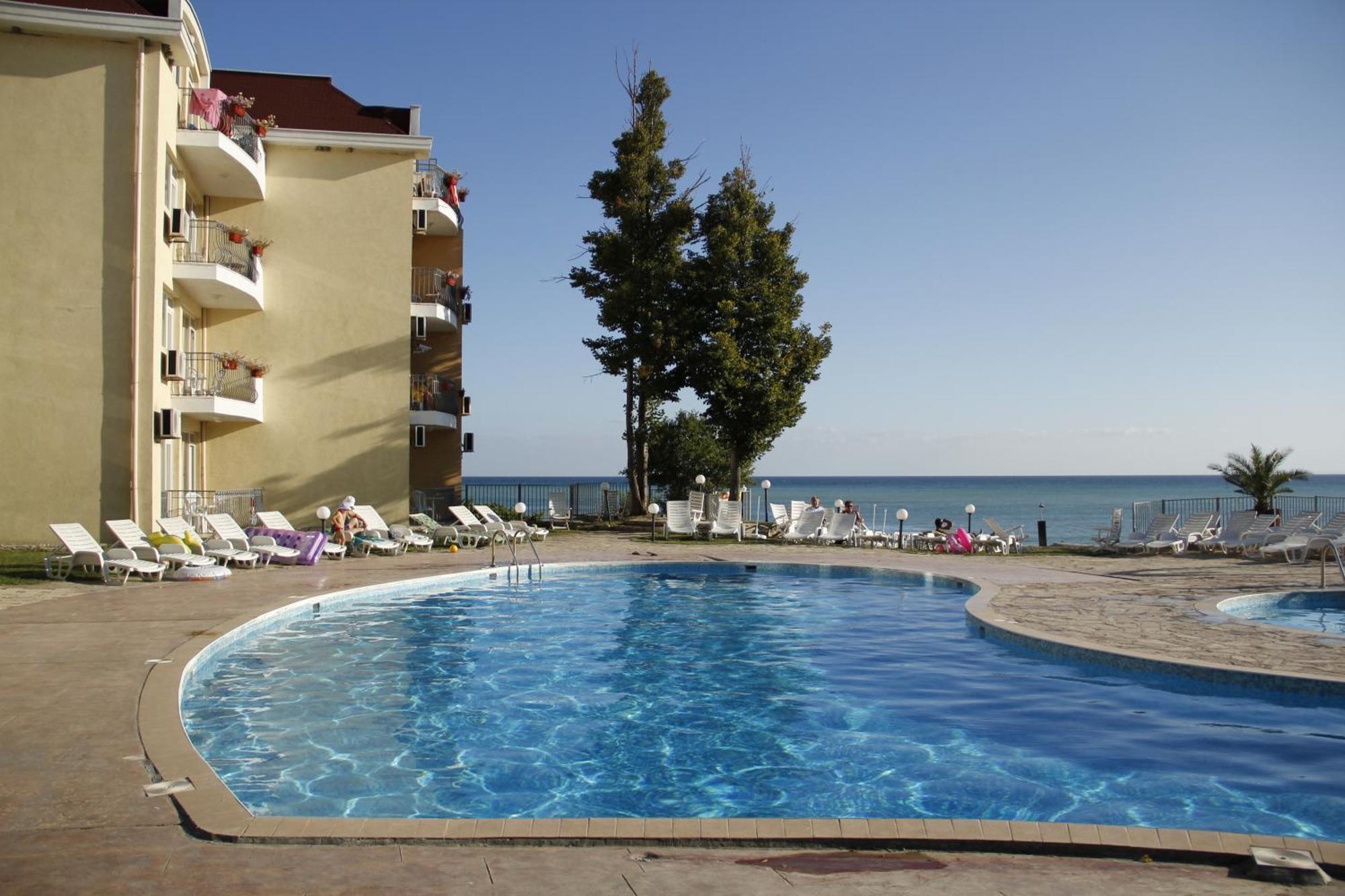 Helios Hotel Balchik Esterno foto