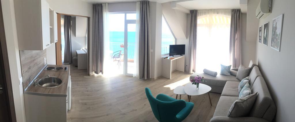 Helios Hotel Balchik Esterno foto