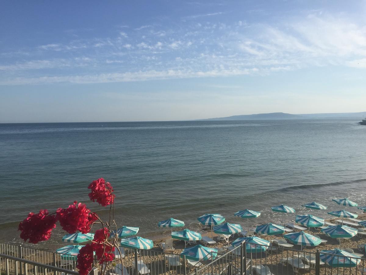 Helios Hotel Balchik Esterno foto