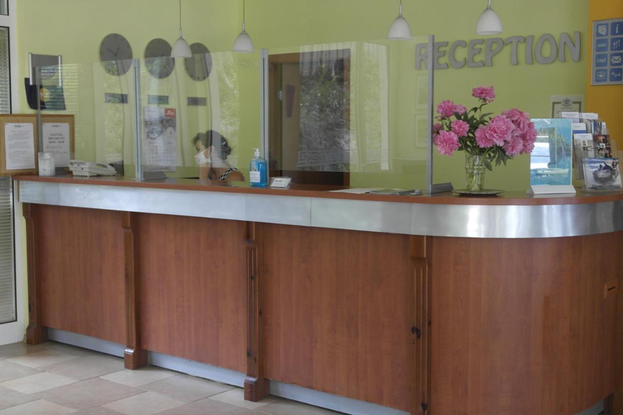 Helios Hotel Balchik Esterno foto